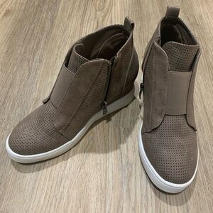 Journee Collection Wedge Side Zip Bootie Sneaker